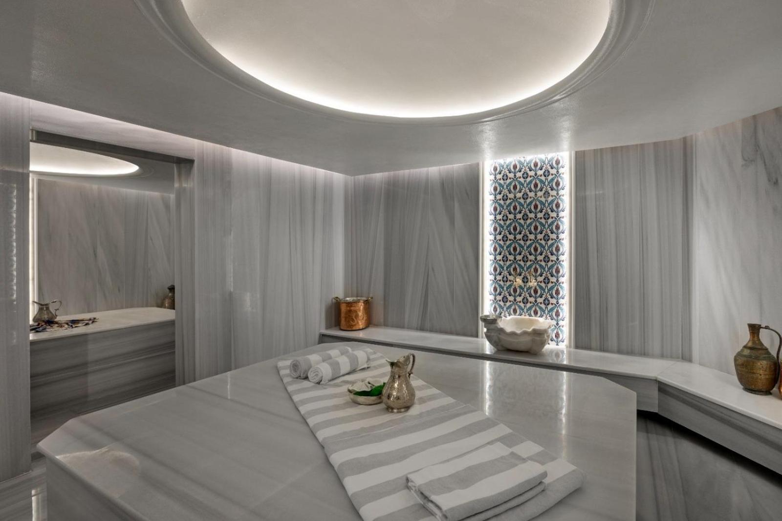 Crowne Plaza - Ortakoy Bosphorus By Ihg Hotel 5*